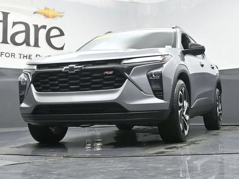 Used 2024 Chevrolet Trax RS w/ Driver Confidence Package FWD image 57