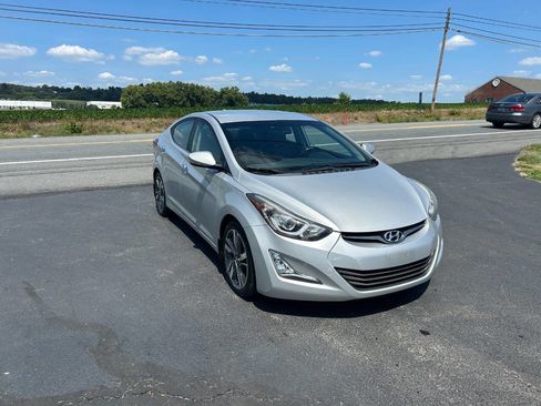 Used 2015 Hyundai Elantra Limited image 5