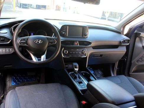 Used 2019 Hyundai Santa Fe SE image 15