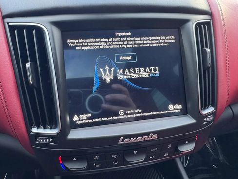 Used 2019 Maserati Levante GranSport AWD/4WD image 35