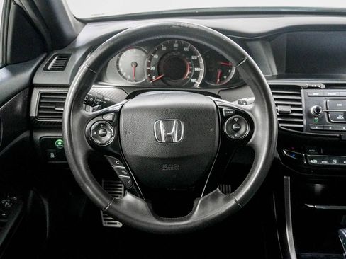 Used 2016 Honda Accord Sport image 22