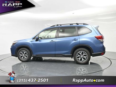 Used 2019 Subaru Forester Premium w/ All-Weather Package AWD/4WD image 4