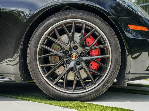 Used 2023 Porsche Panamera GTS AWD/4WD image 74