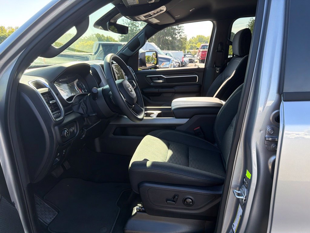 Used 2026 RAM 1500 Big Horn AWD/4WD image 12