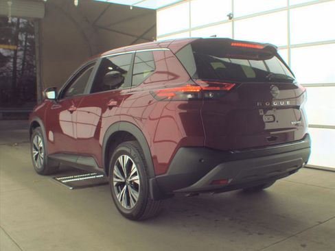 Certified 2023 Nissan Rogue SV AWD/4WD image 3