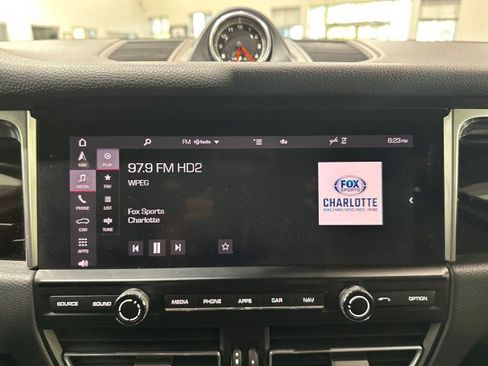 Used 2021 Porsche Macan AWD/4WD image 63