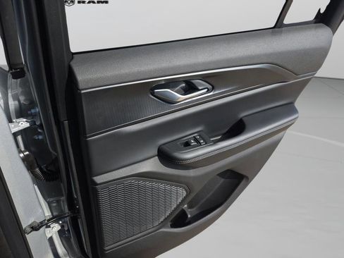 New 2025 Jeep Grand Cherokee Altitude RWD image 28