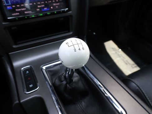 Used 2013 Ford Mustang GT RWD image 22