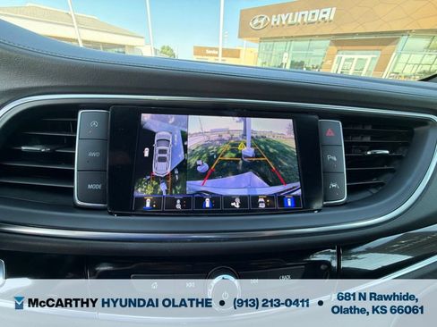 Used 2023 Buick Enclave Avenir w/ Avenir Technology Package AWD/4WD image 10