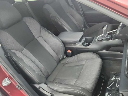Used 2023 Subaru Outback Premium AWD/4WD image 36