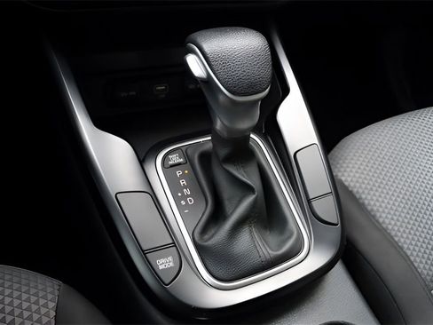 Used 2022 Kia Soul LX w/ Technology Package image 16