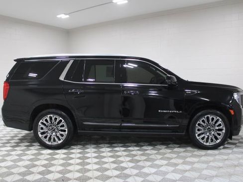 Used 2023 GMC Yukon Denali Ultimate image 13