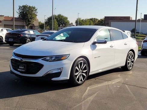 Used 2025 Chevrolet Malibu RS FWD image 10