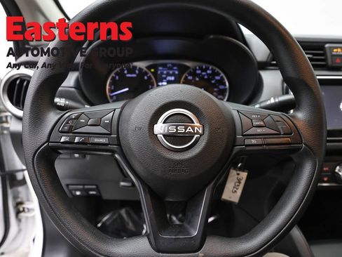 Used 2024 Nissan Versa S w/ S Plus Package FWD image 10