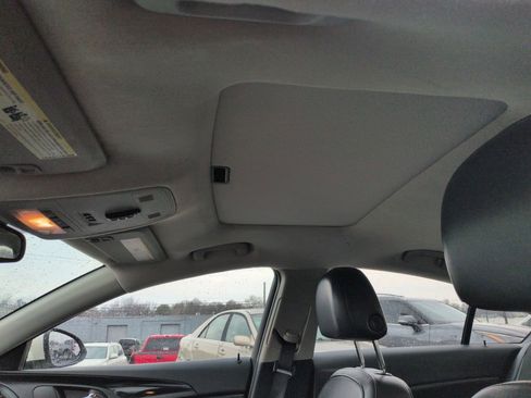 Used 2012 Buick Regal Premium image 21