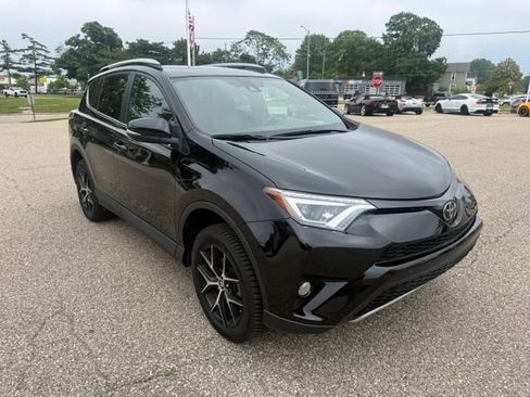 Used 2017 Toyota RAV4 SE AWD/4WD image 1