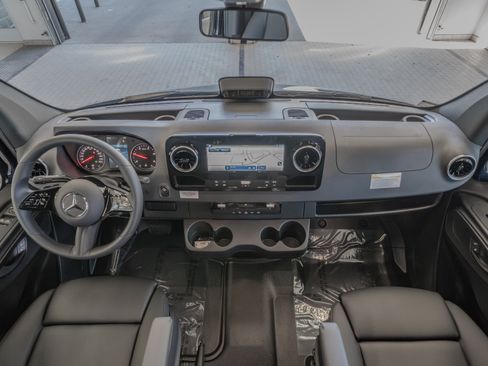New 2026 Mercedes-Benz Sprinter 2500 image 8