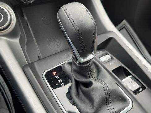 Used 2024 Alfa Romeo Tonale Ti image 29