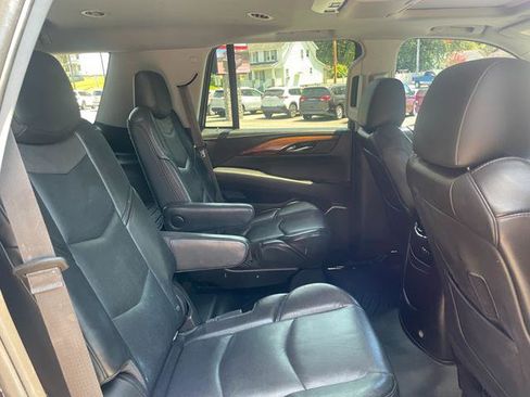 Used 2015 Cadillac Escalade Premium AWD/4WD image 30