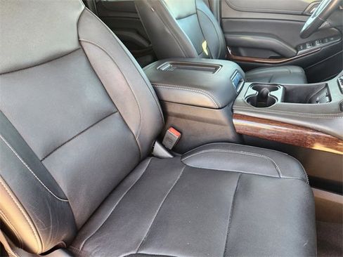 Used 2020 GMC Yukon XL SLT image 15