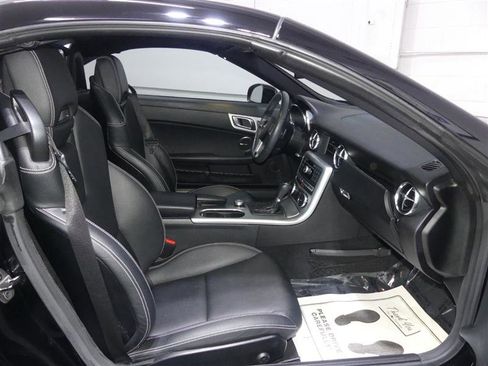 Used 2014 Mercedes-Benz SLK 250 image 21