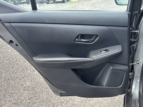 Used 2024 Nissan Sentra SV FWD image 13