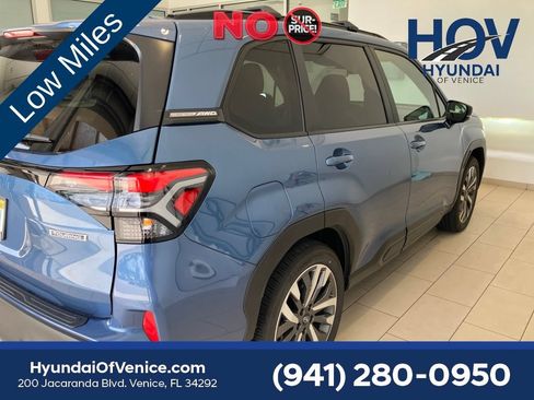 Used 2025 Subaru Forester Touring AWD/4WD image 6