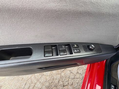 Used 2012 Nissan Sentra 2.0 SR image 11