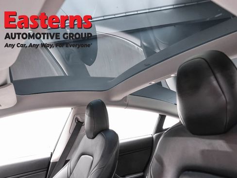 Used 2018 Tesla Model 3 Long Range RWD image 28