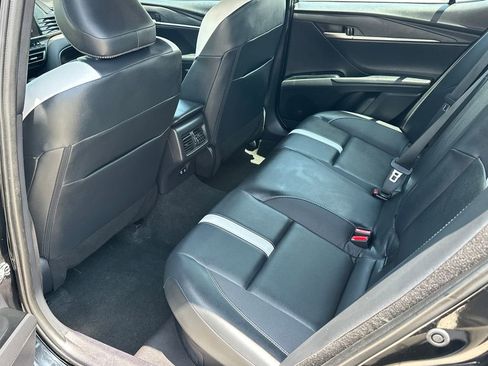 Used 2025 Toyota Camry SE w/ Convenience Package AWD/4WD image 15
