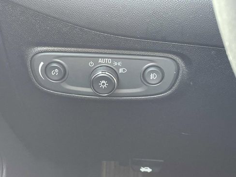 Used 2019 Chevrolet Equinox Premier image 33