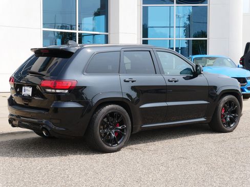 Used 2015 Jeep Grand Cherokee SRT AWD/4WD image 3