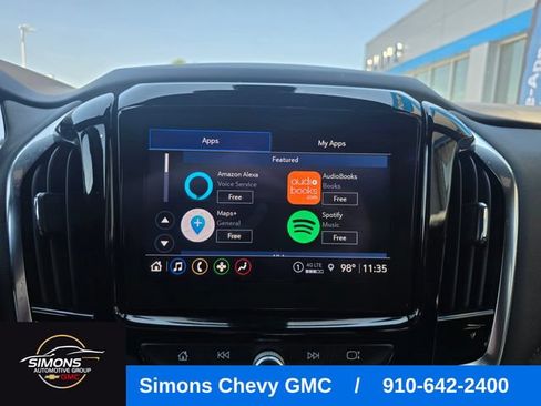 Used 2023 Chevrolet Traverse LT w/ Rear Camera Mirror Package AWD/4WD image 21