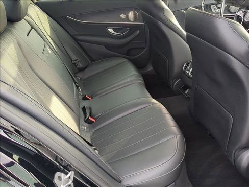 Used 2023 Mercedes-Benz E 350 Sedan image 20