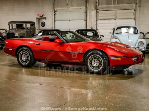 Used 1986 Chevrolet Corvette Convertible image 12