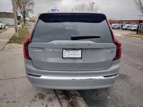 New 2026 Volvo XC90 B6 Plus w/ Protection Package Premier image 8