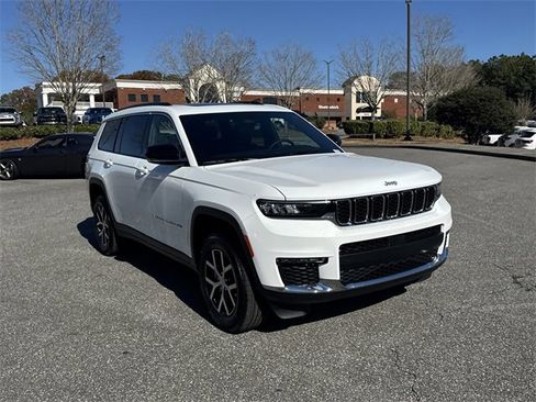 New 2025 Jeep Grand Cherokee L Limited image 3