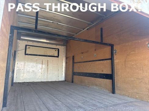 Used 2018 Chevrolet Express 3500 image 30