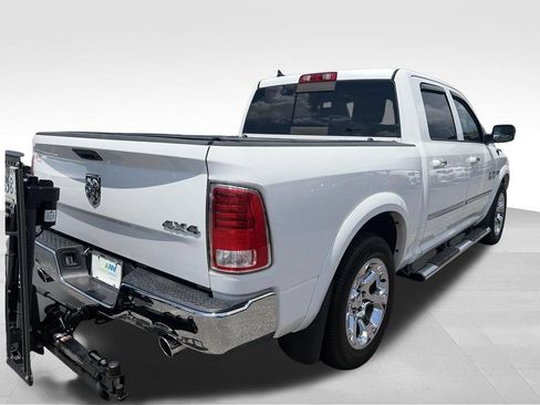 Used 2016 RAM 1500 Laramie w/ Convenience Group AWD/4WD image 7