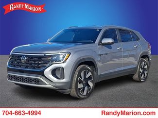 Used 2024 Volkswagen Atlas Cross Sport SE video 1