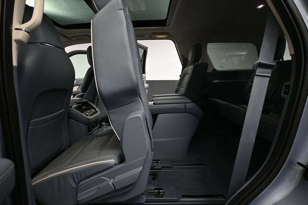 Used 2019 Lincoln Navigator Black Label AWD/4WD image 32