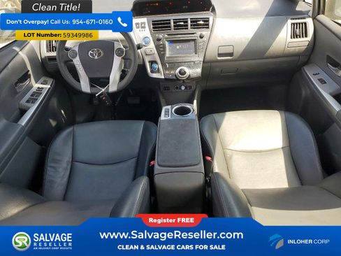 Used 2012 Toyota Prius V Five FWD image 11