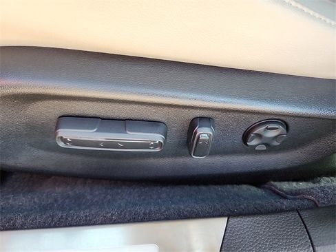 Used 2021 Honda Accord Touring image 12