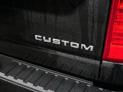Certified 2022 Chevrolet Silverado 2500 Custom w/ Gooseneck/5TH Wheel Package AWD/4WD image 11