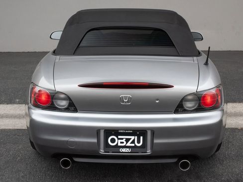 Used 2003 Honda S2000 image 9