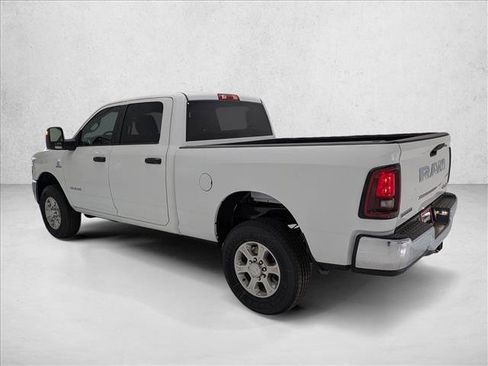 New 2026 RAM 2500 Big Horn AWD/4WD image 8