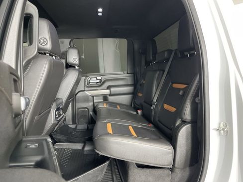 Used 2022 GMC Sierra 2500 AT4 image 24