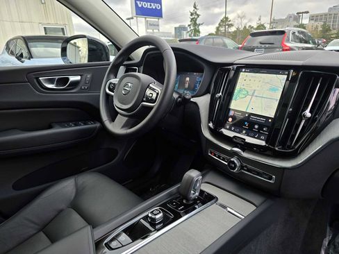 Certified 2025 Volvo XC60 B5 Plus AWD/4WD image 13