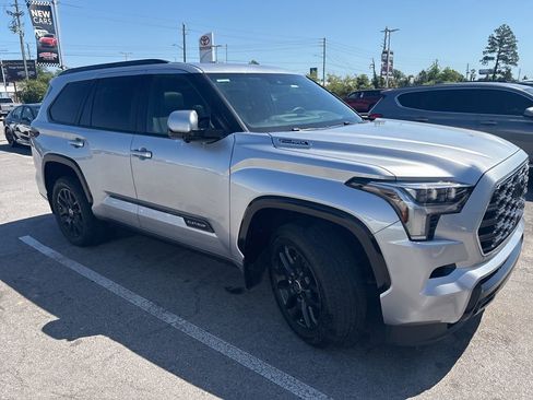 Used 2024 Toyota Sequoia Platinum image 15