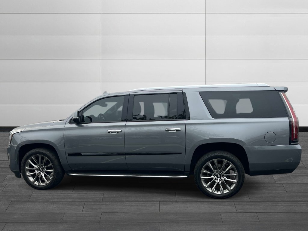 Used 2020 Cadillac Escalade ESV Premium Luxury w/ Escalade Sport Edition AWD/4WD image 2